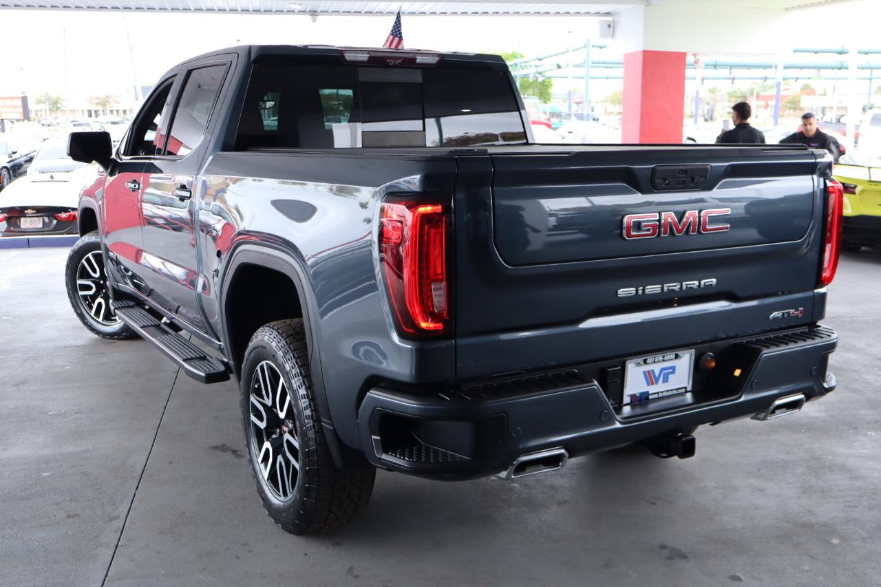GMC Sierra 1500 4WD Crew Cab 147" AT4 2021