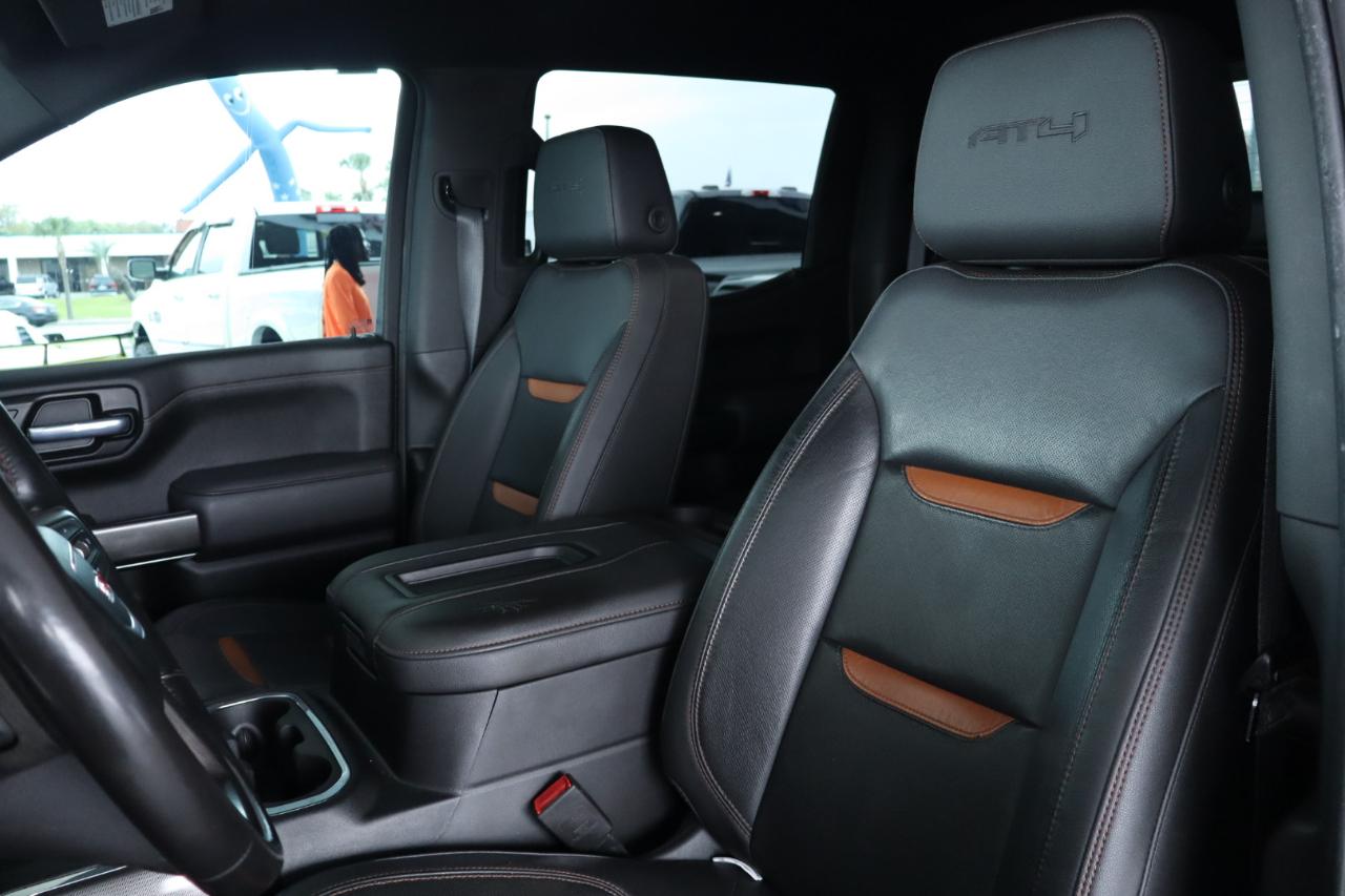 GMC Sierra 1500 4WD Crew Cab 147" AT4 2021