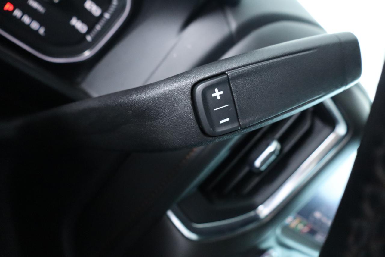 GMC Sierra 1500 4WD Crew Cab 147" AT4 2021