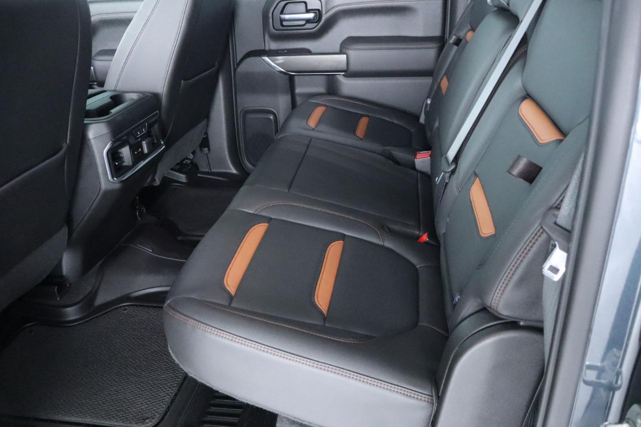 GMC Sierra 1500 4WD Crew Cab 147" AT4 2021