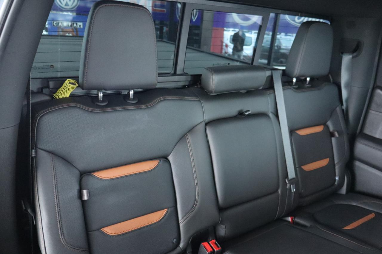 GMC Sierra 1500 4WD Crew Cab 147" AT4 2021