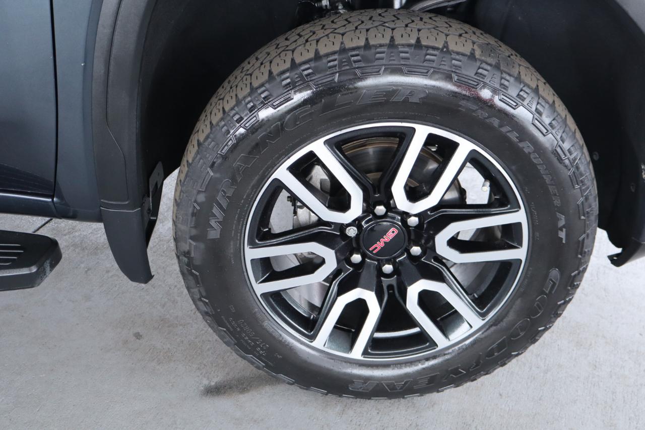 GMC Sierra 1500 4WD Crew Cab 147" AT4 2021