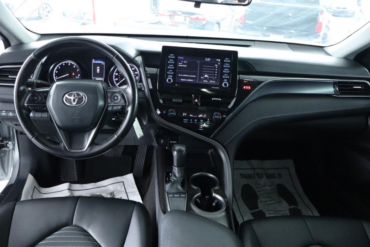 Toyota Camry Hybrid SE Nightshade CVT (Natl) 2023