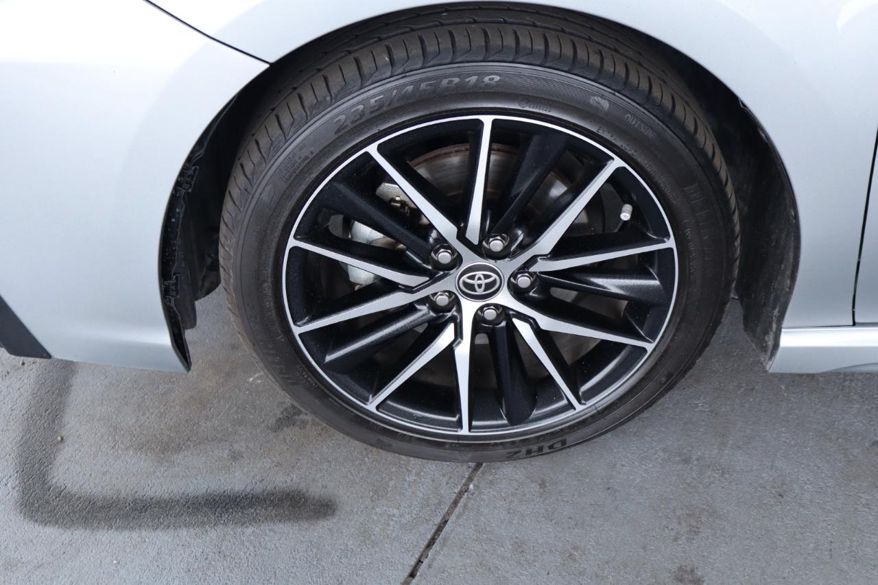 Toyota Camry Hybrid SE Nightshade CVT (Natl) 2023