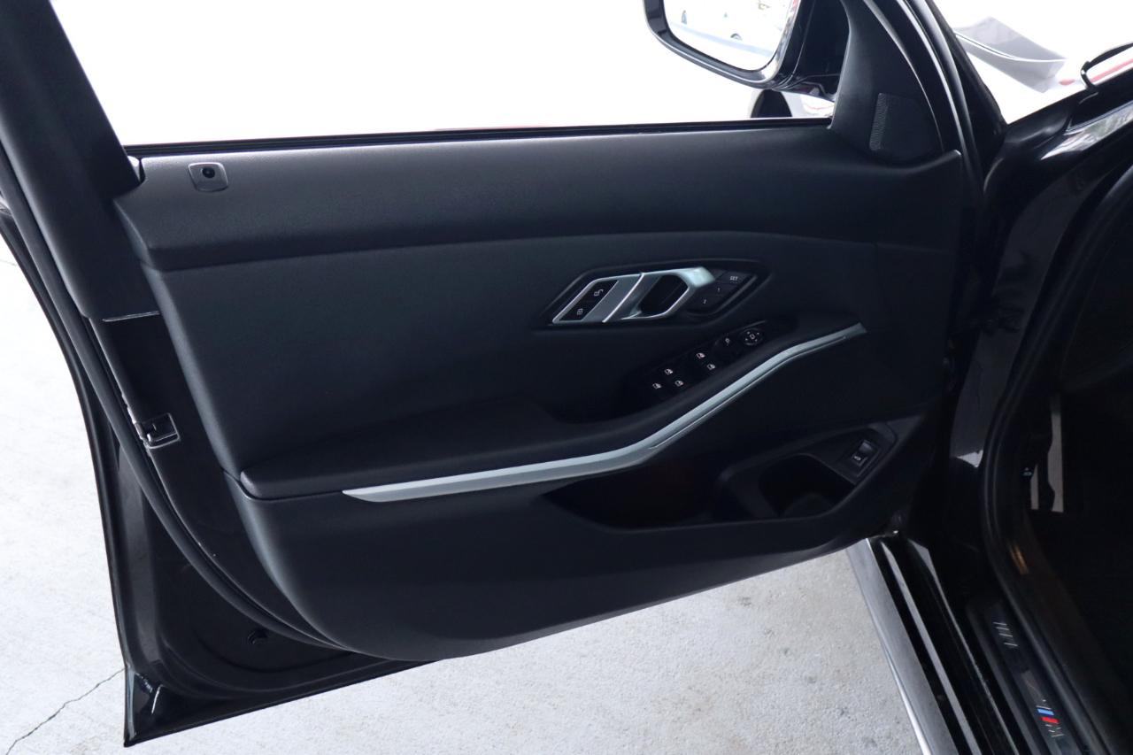 BMW 3 Series 330i Sedan North America 2020