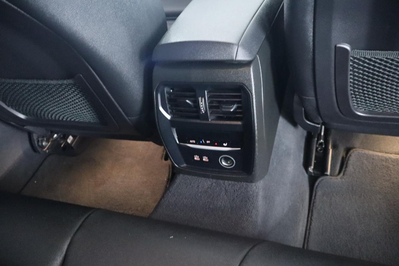 BMW 3 Series 330i Sedan North America 2020