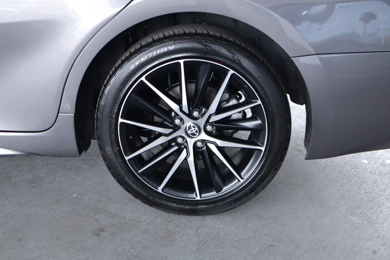 Toyota Camry SE Auto (Natl) 2022