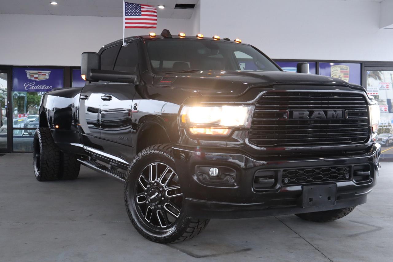 RAM 3500 Big Horn 4x4 Crew Cab 8' Box 2020