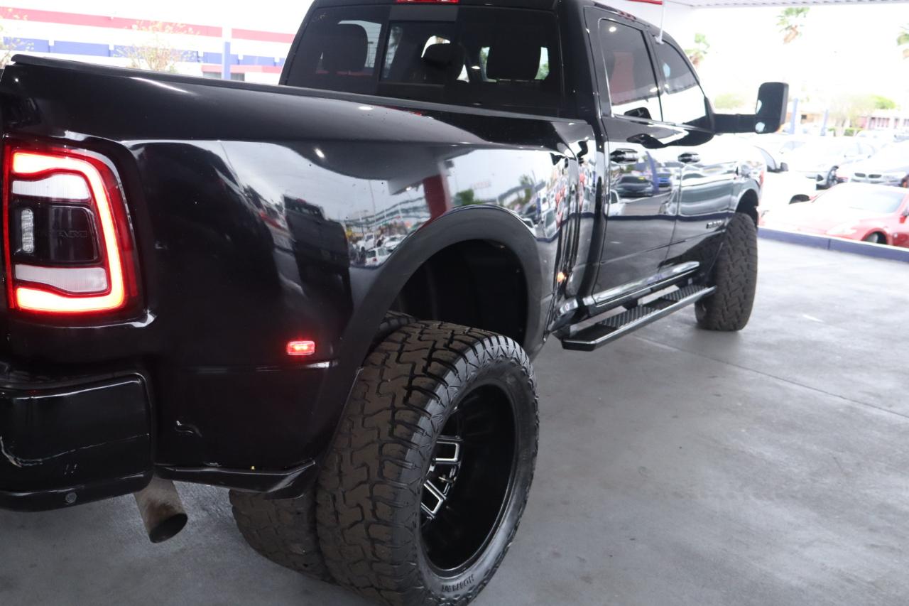 RAM 3500 Big Horn 4x4 Crew Cab 8' Box 2020