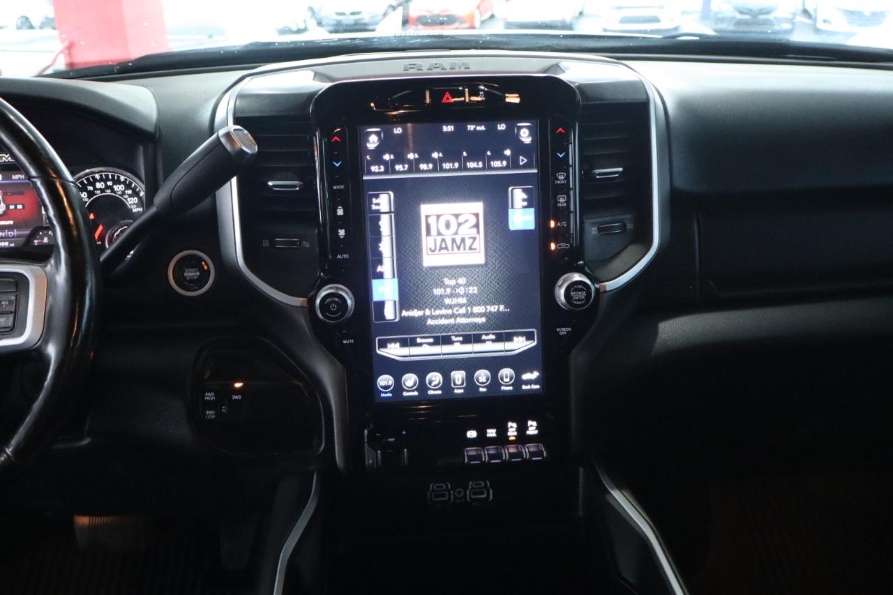 RAM 3500 Big Horn 4x4 Crew Cab 8' Box 2020