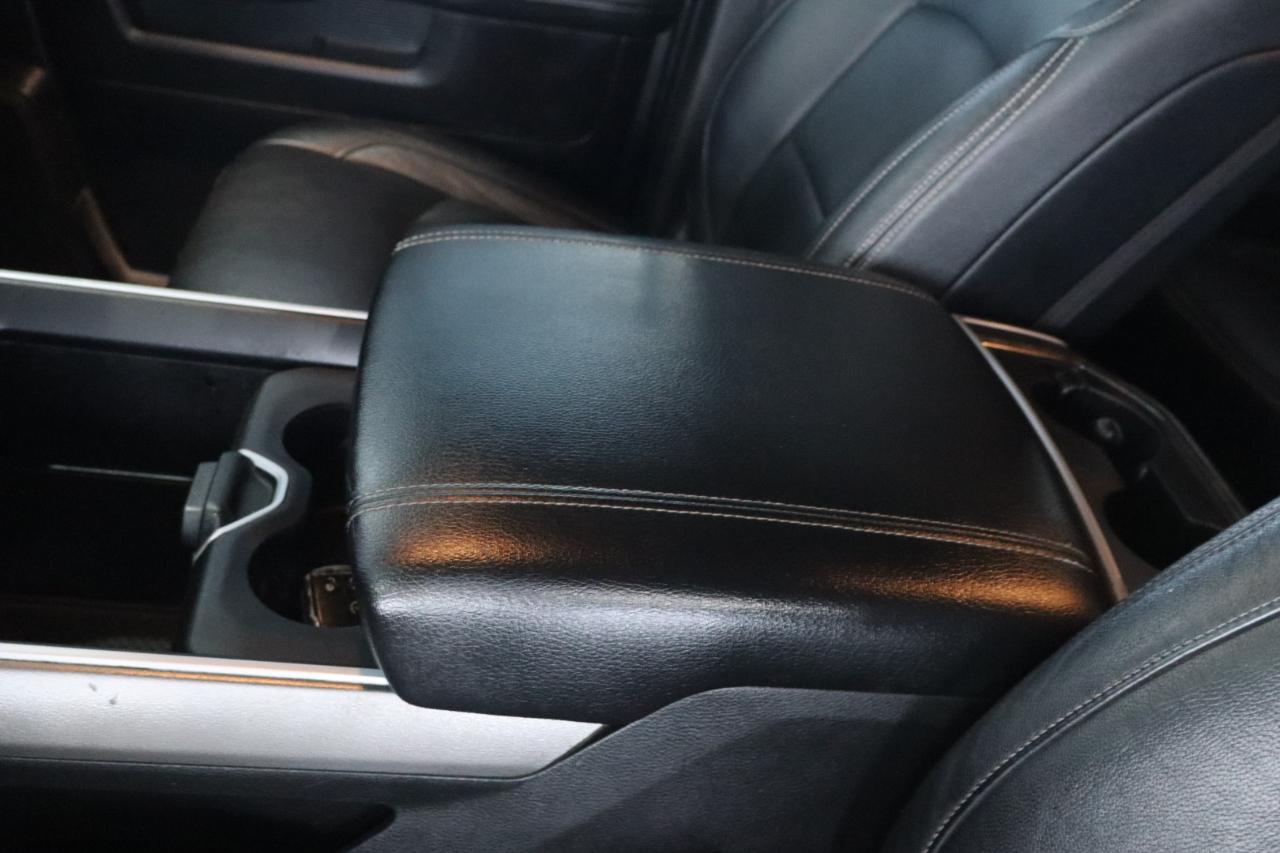 RAM 3500 Big Horn 4x4 Crew Cab 8' Box 2020