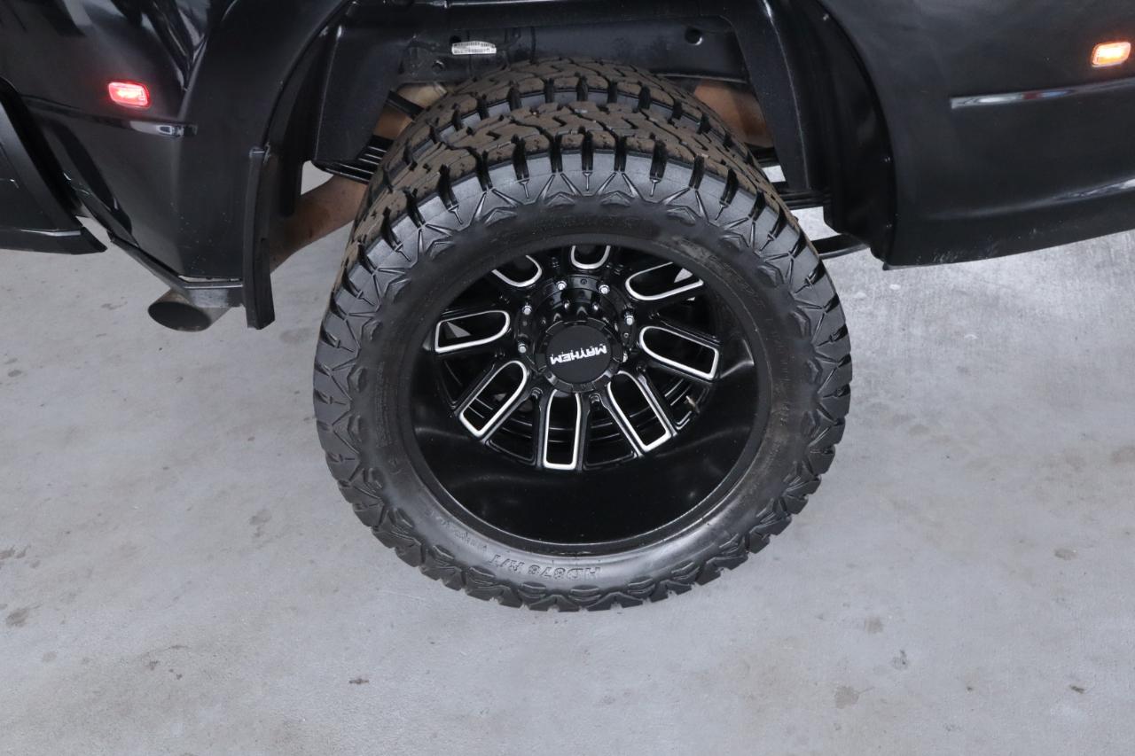 RAM 3500 Big Horn 4x4 Crew Cab 8' Box 2020