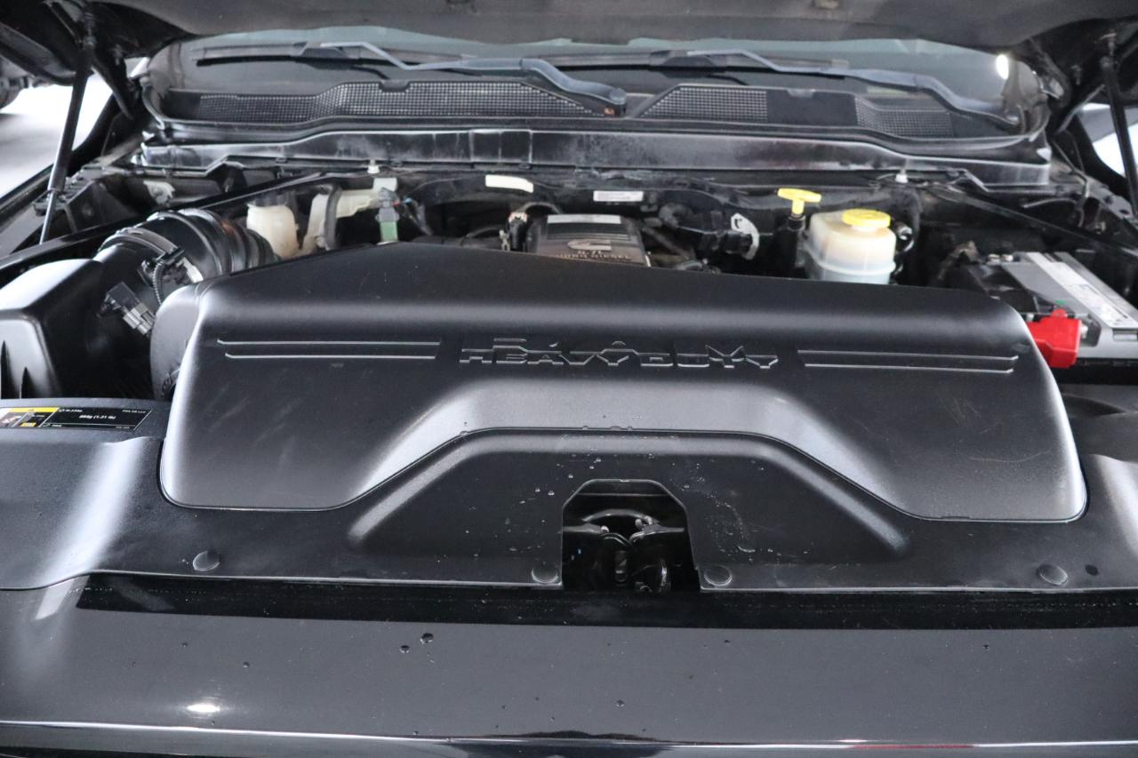 RAM 3500 Big Horn 4x4 Crew Cab 8' Box 2020