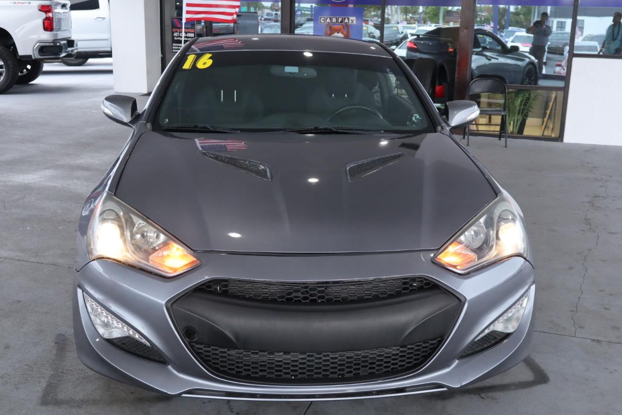 Hyundai Genesis Coupe 2dr 3.8L Auto Base w/Black Seats 2016