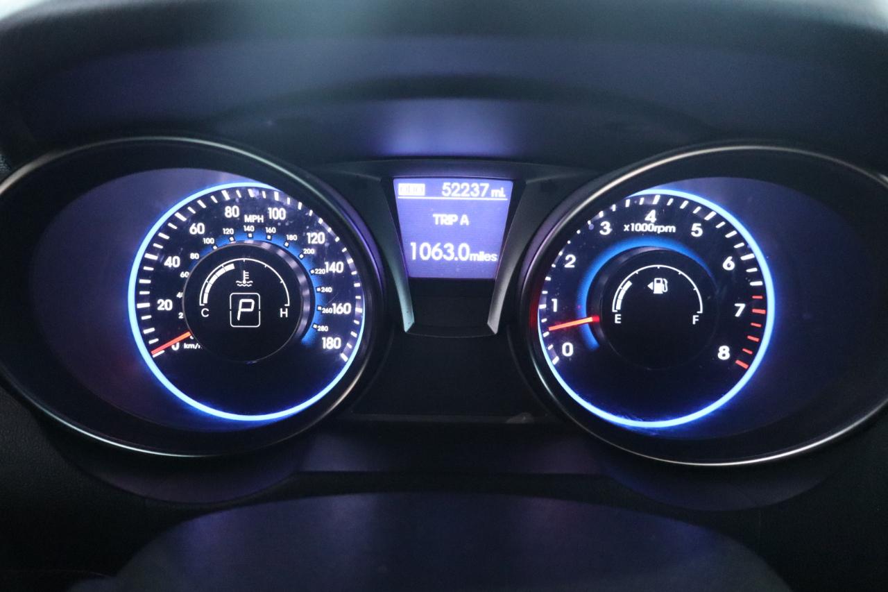 Hyundai Genesis Coupe 2dr 3.8L Auto Base w/Black Seats 2016