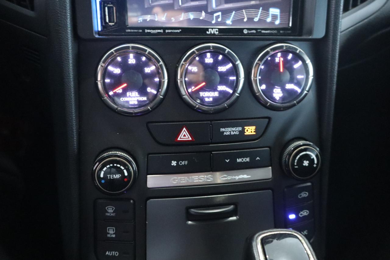 Hyundai Genesis Coupe 2dr 3.8L Auto Base w/Black Seats 2016