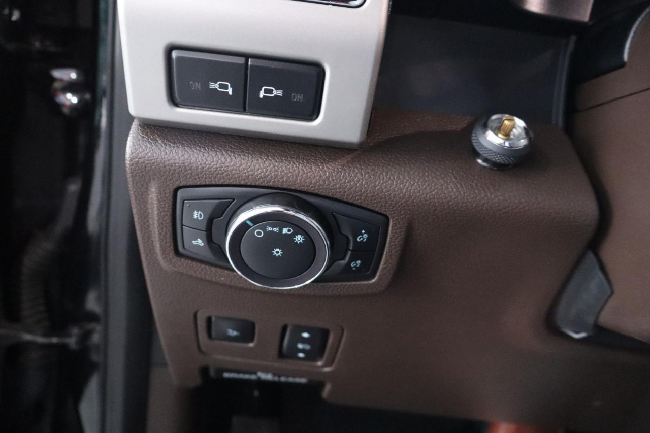 Ford Super Duty F-350 DRW King Ranch 4WD Crew Cab 8' Box 2020