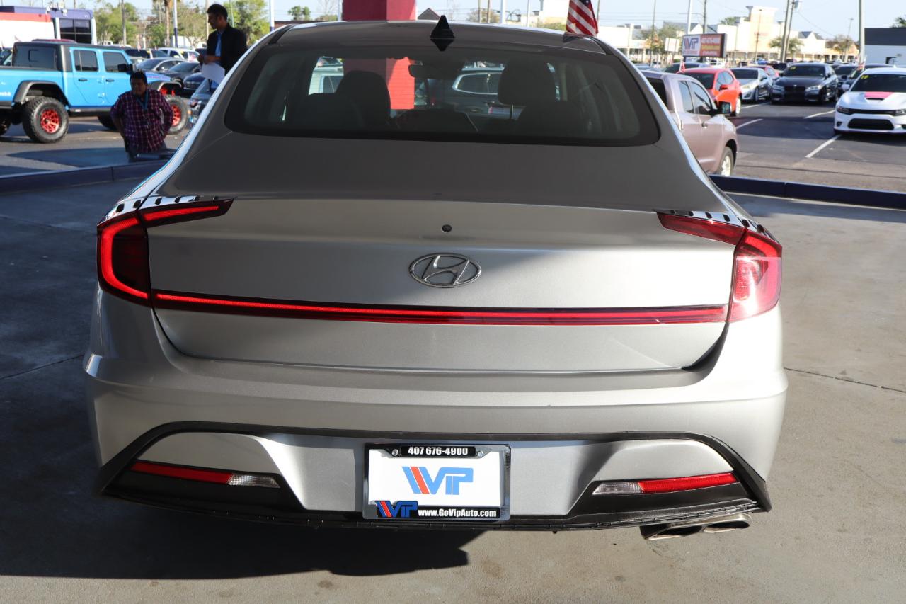 Hyundai Sonata SE 2.5L 2021
