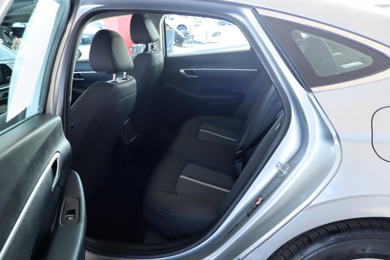 Hyundai Sonata SE 2.5L 2021