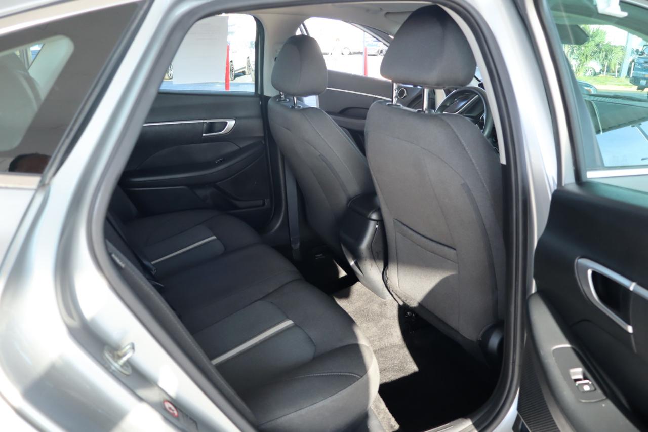 Hyundai Sonata SE 2.5L 2021