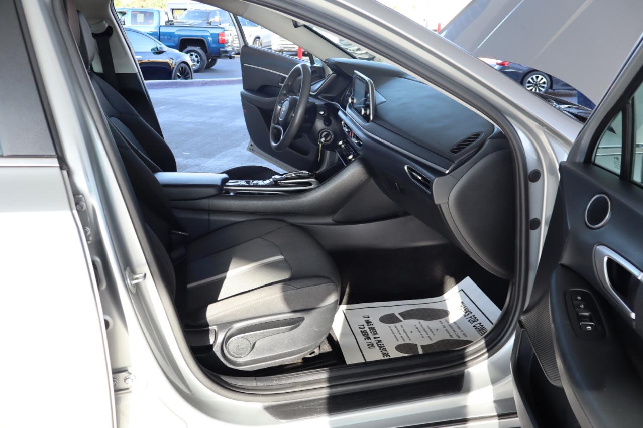 Hyundai Sonata SE 2.5L 2021