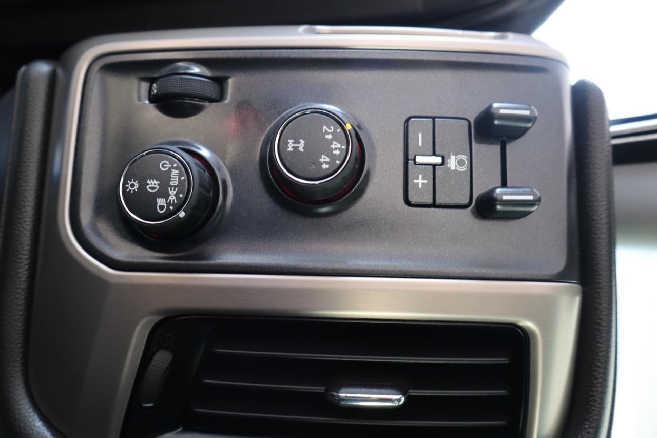 GMC Sierra 3500HD 4WD Crew Cab 153.7" Denali 2016