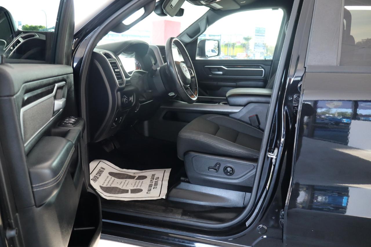 RAM 1500 Big Horn 4x2 Crew Cab 5'7" Box 2021