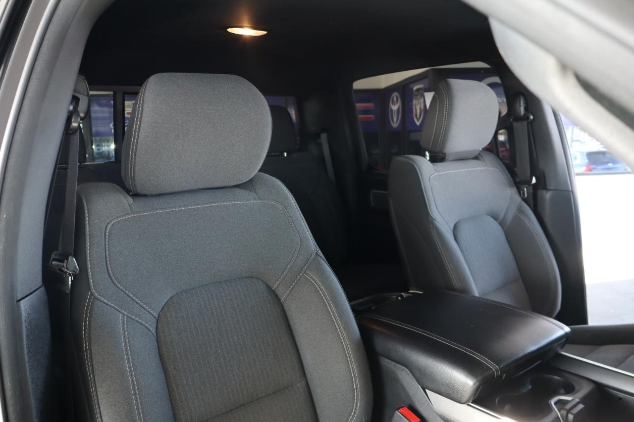 RAM 1500 Big Horn 4x2 Crew Cab 5'7" Box 2021