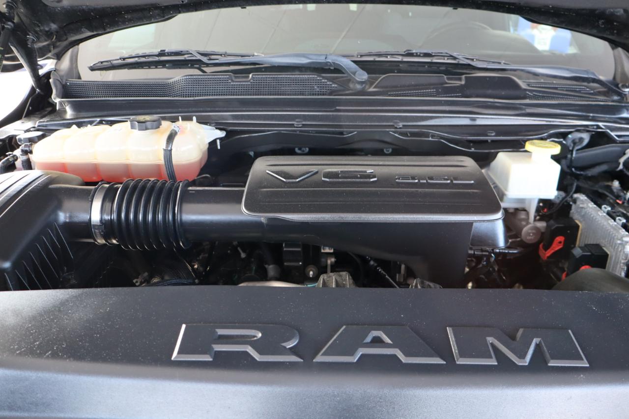 RAM 1500 Big Horn 4x2 Crew Cab 5'7" Box 2021