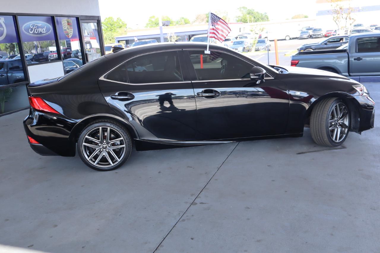 Lexus IS IS Turbo RWD 2017