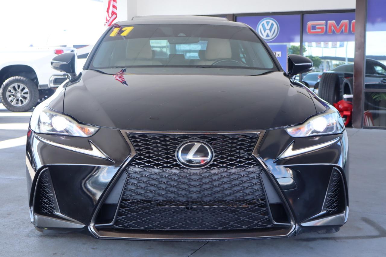 Lexus IS IS Turbo RWD 2017