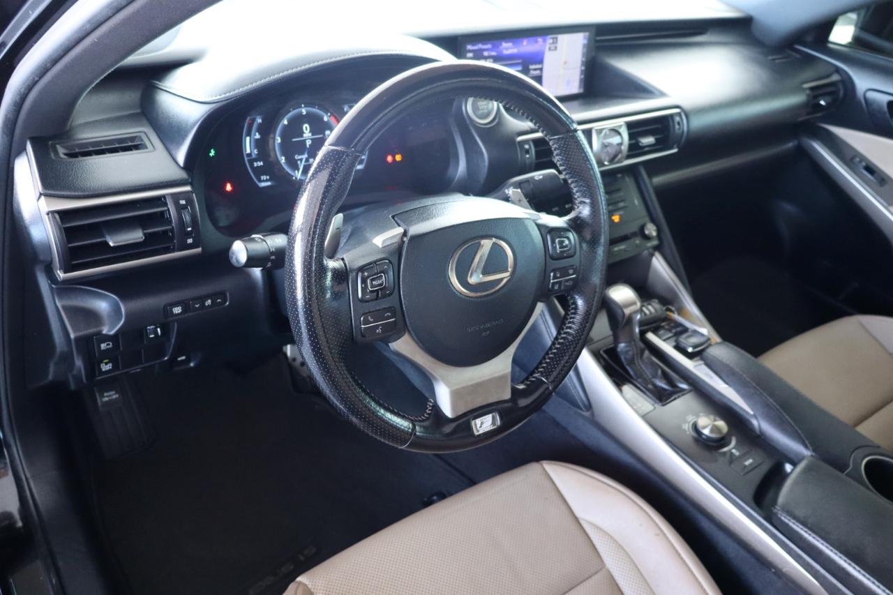 Lexus IS IS Turbo RWD 2017