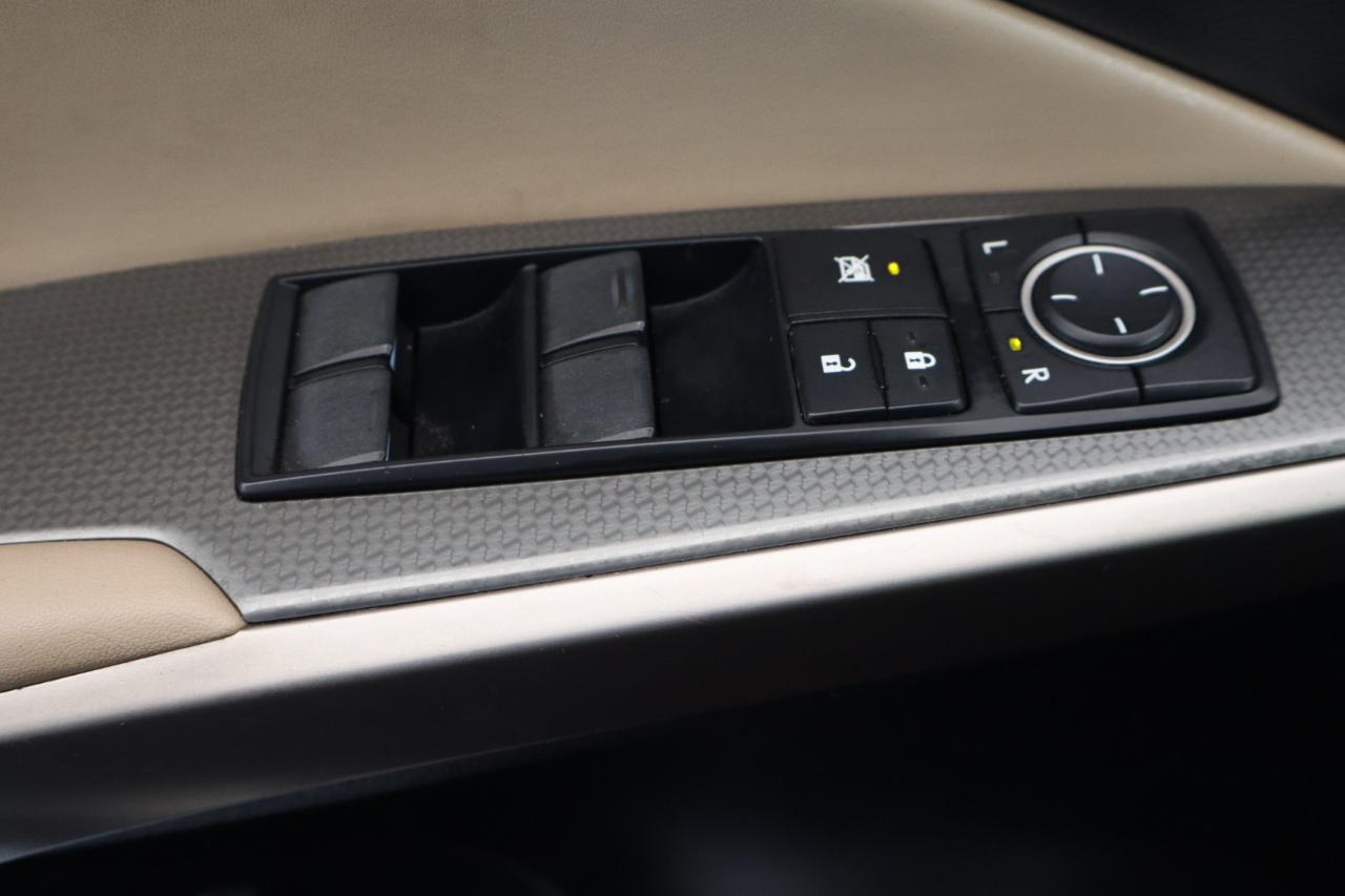 Lexus IS IS Turbo RWD 2017