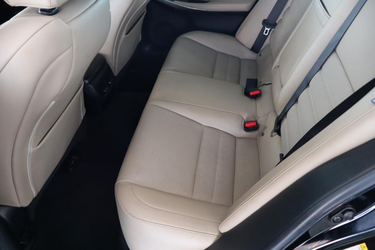 Lexus IS IS Turbo RWD 2017