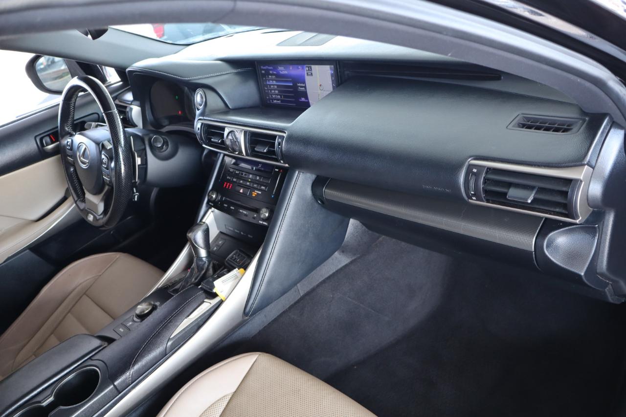 Lexus IS IS Turbo RWD 2017