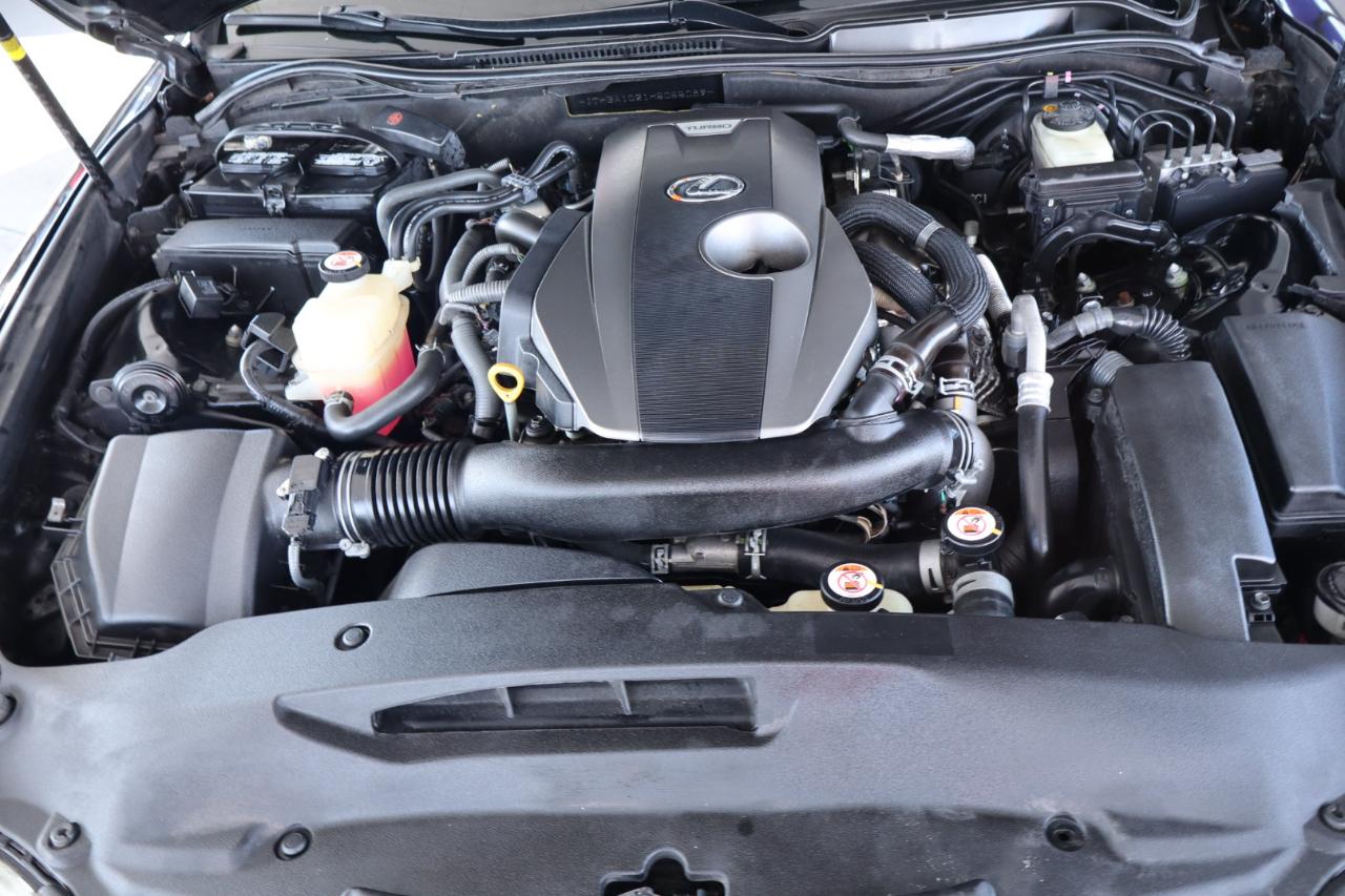 Lexus IS IS Turbo RWD 2017