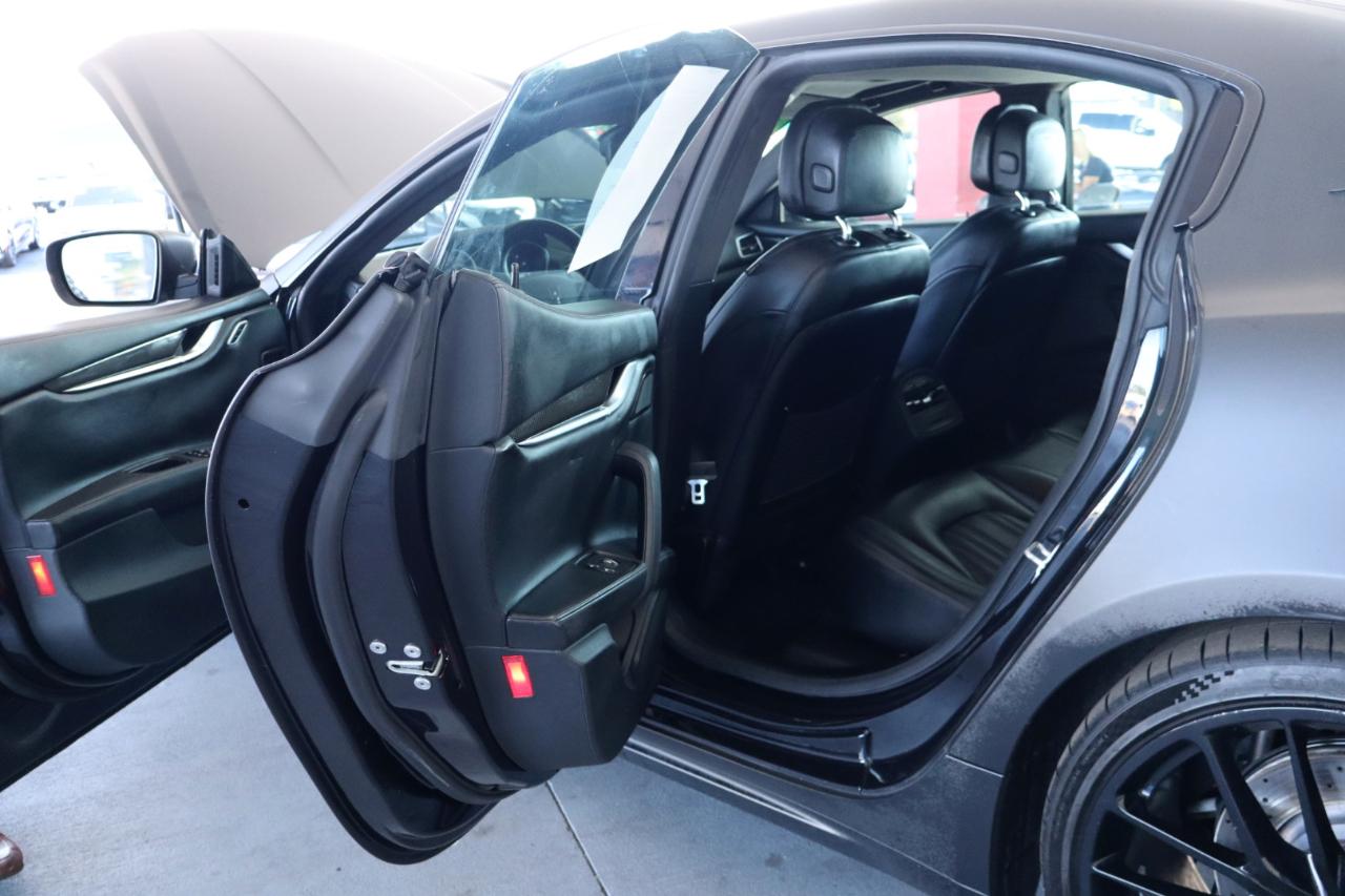 Maserati Ghibli 4dr Sdn S Q4 2015