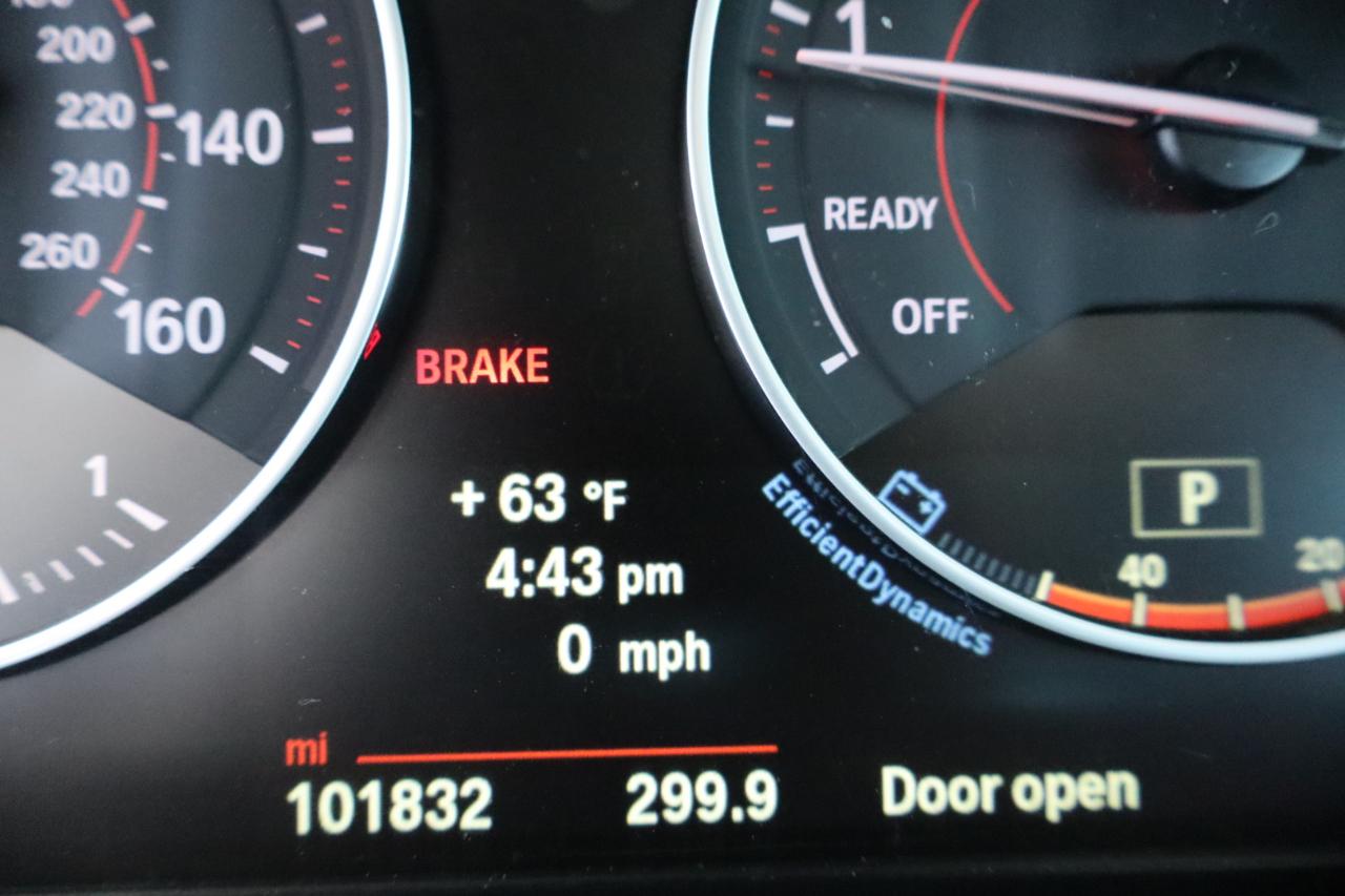 BMW 2 Series 2dr Cpe M235i RWD 2014