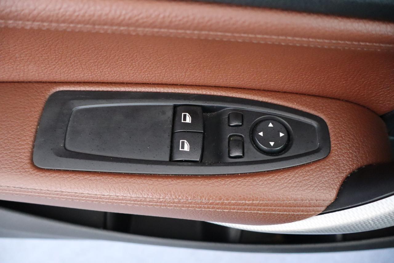 BMW 2 Series 2dr Cpe M235i RWD 2014