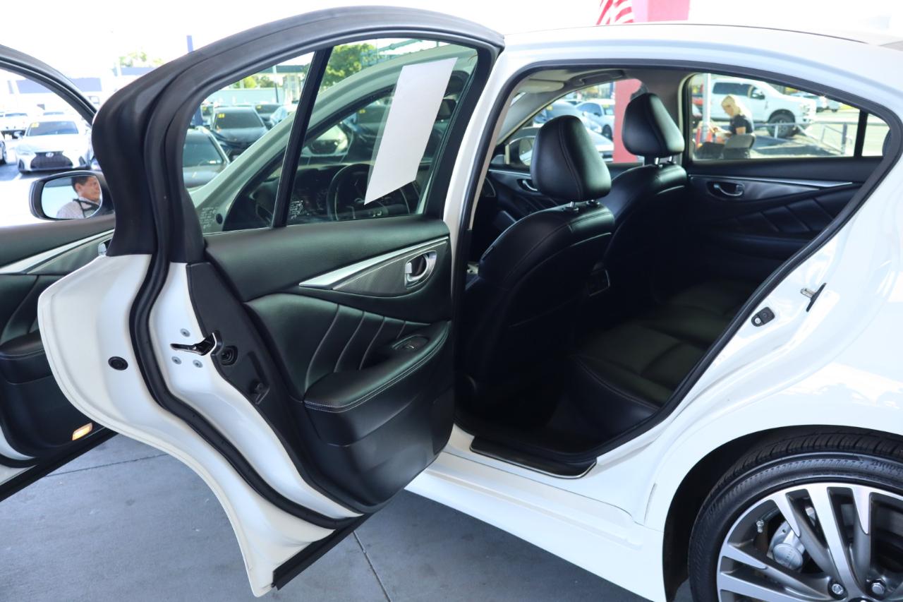 Infiniti Q50 3.0t Sport RWD 2020