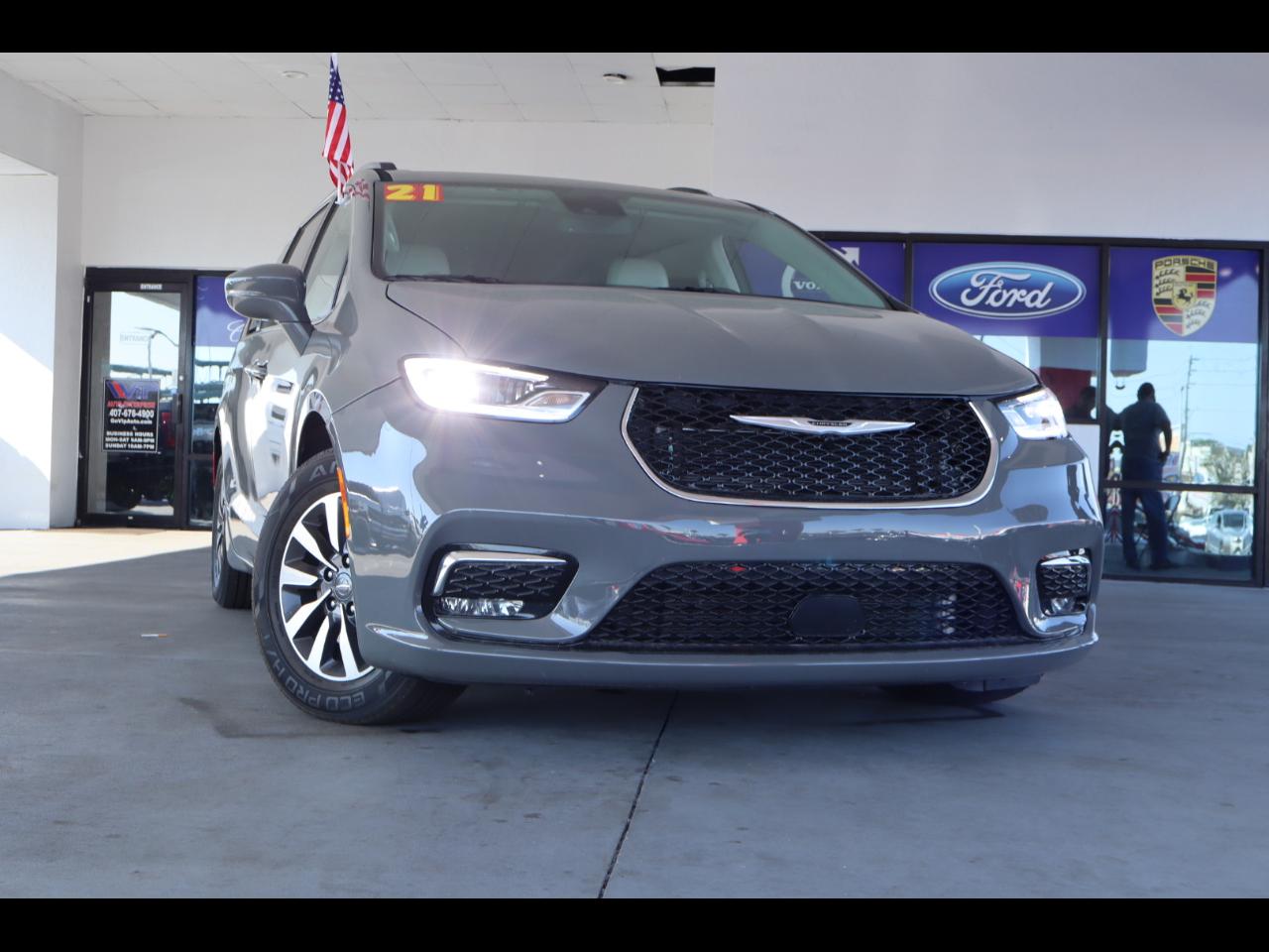 Chrysler Pacifica Touring L FWD 2021