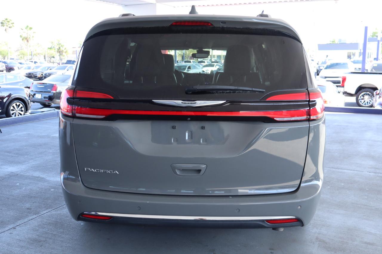 Chrysler Pacifica Touring L FWD 2021