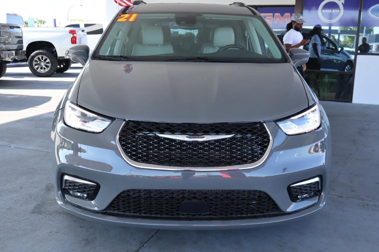 Chrysler Pacifica Touring L FWD 2021