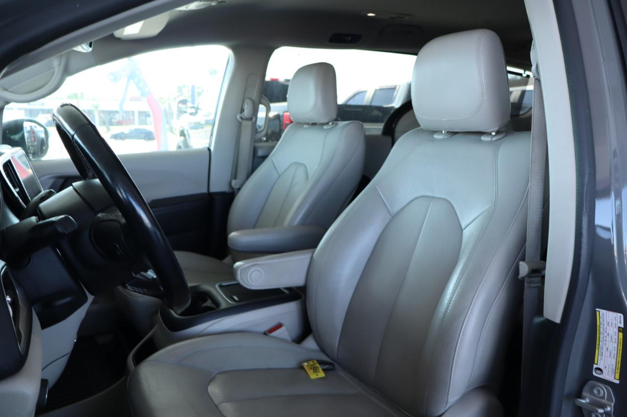 Chrysler Pacifica Touring L FWD 2021