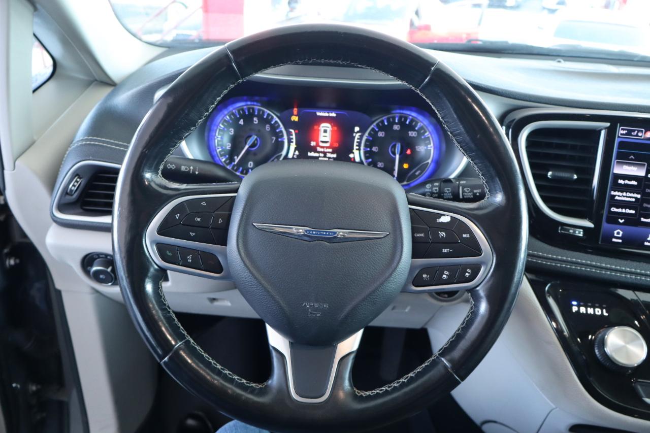 Chrysler Pacifica Touring L FWD 2021