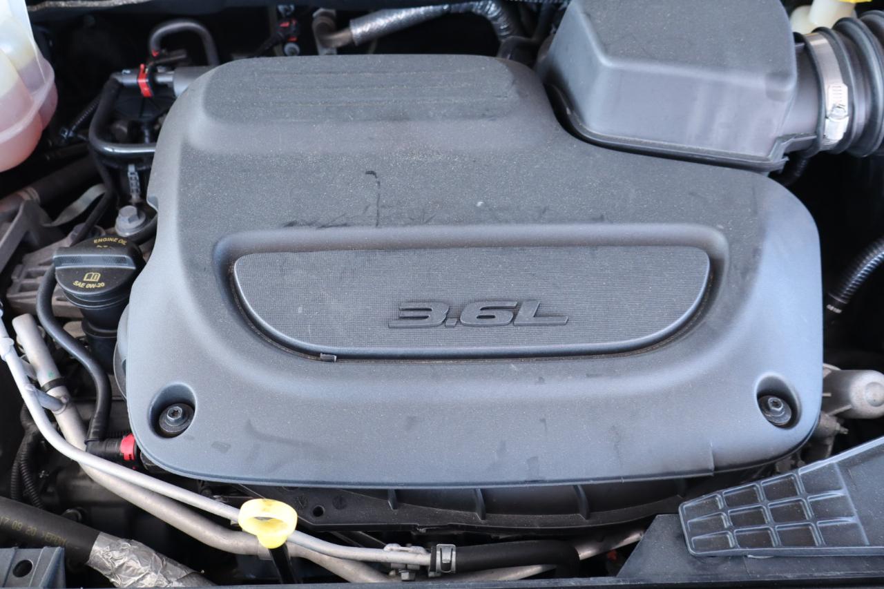 Chrysler Pacifica Touring L FWD 2021