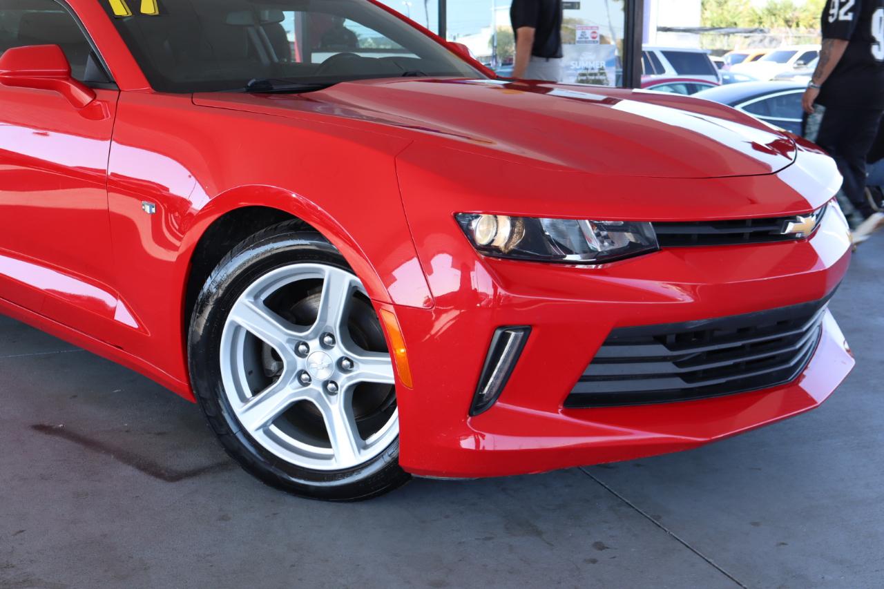 Chevrolet Camaro 2dr Cpe 1LT 2017