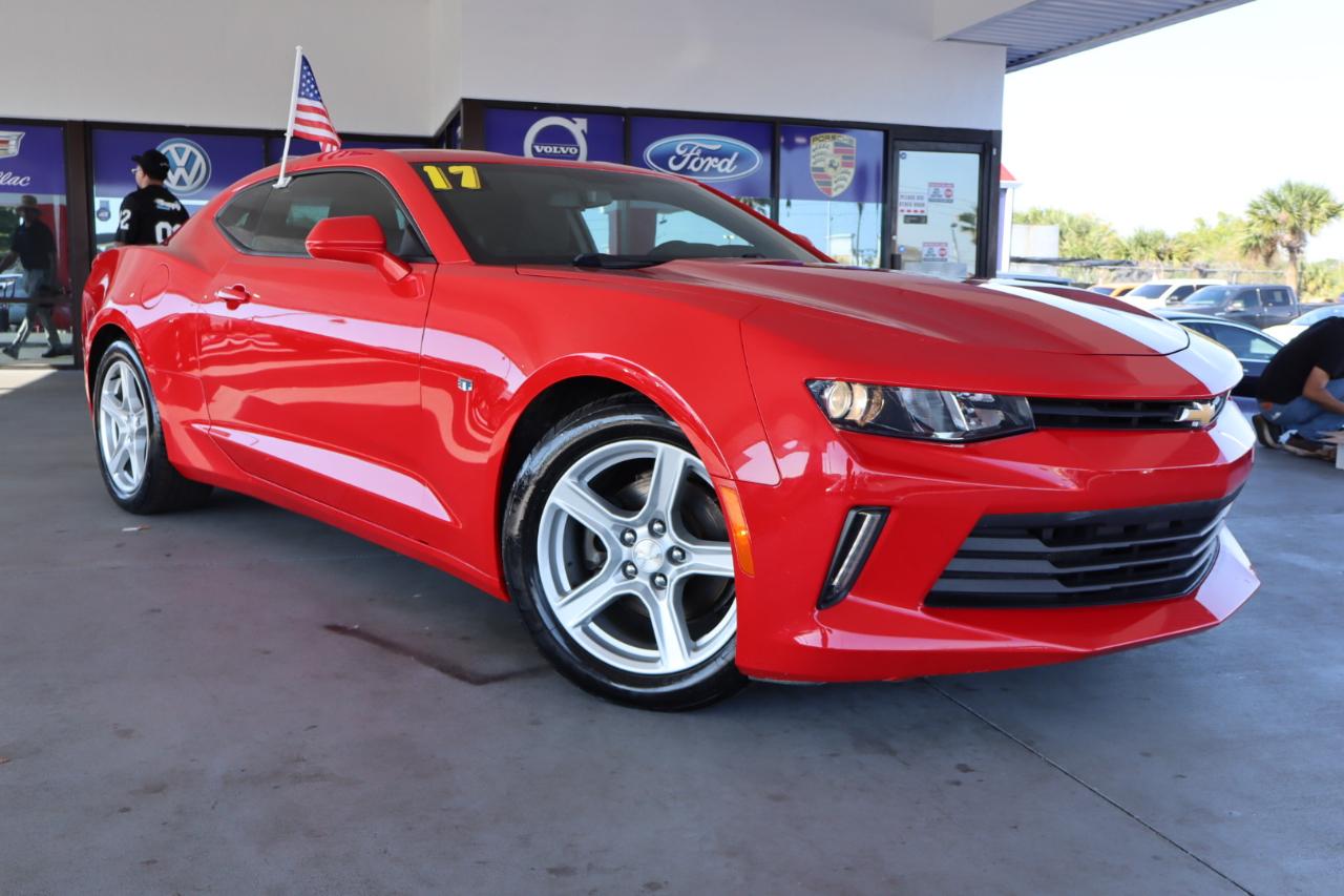 Chevrolet Camaro 2dr Cpe 1LT 2017