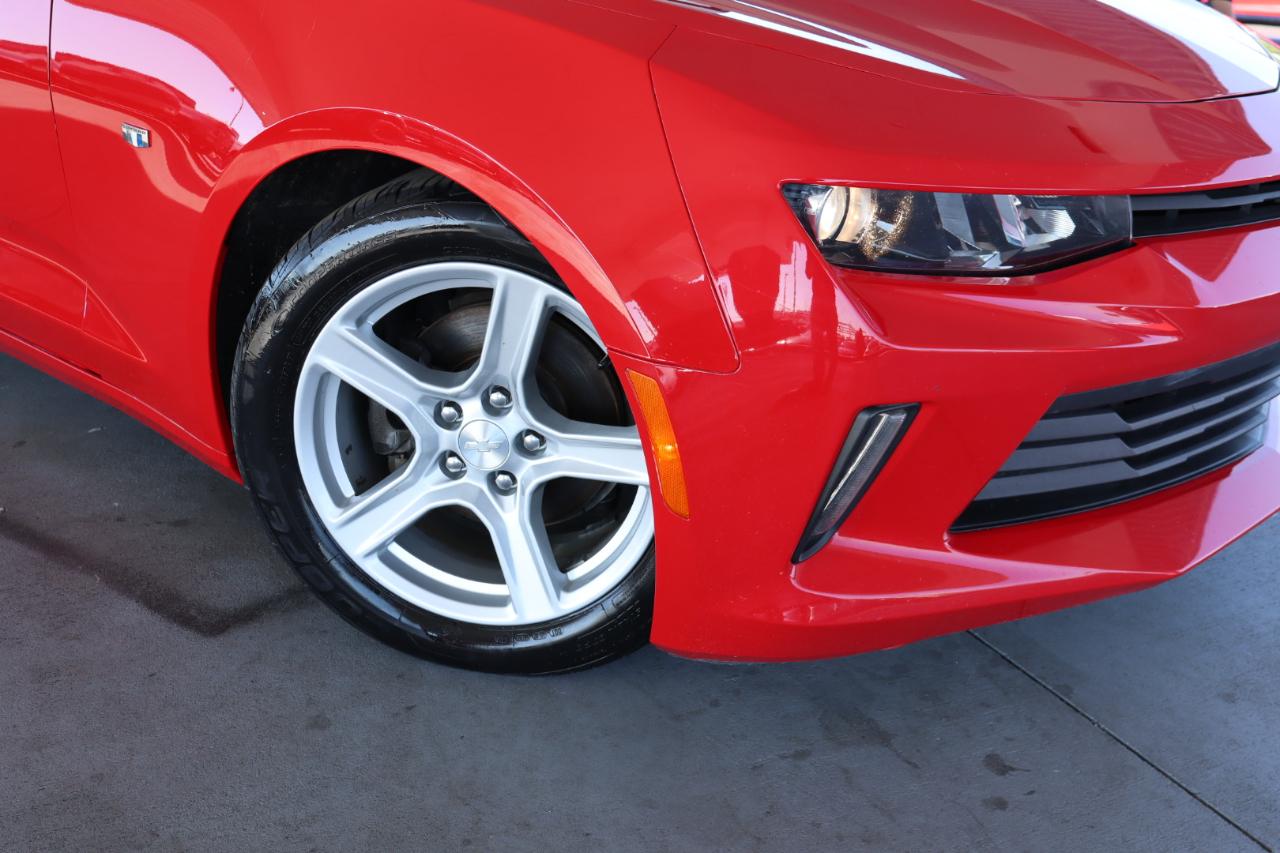 Chevrolet Camaro 2dr Cpe 1LT 2017