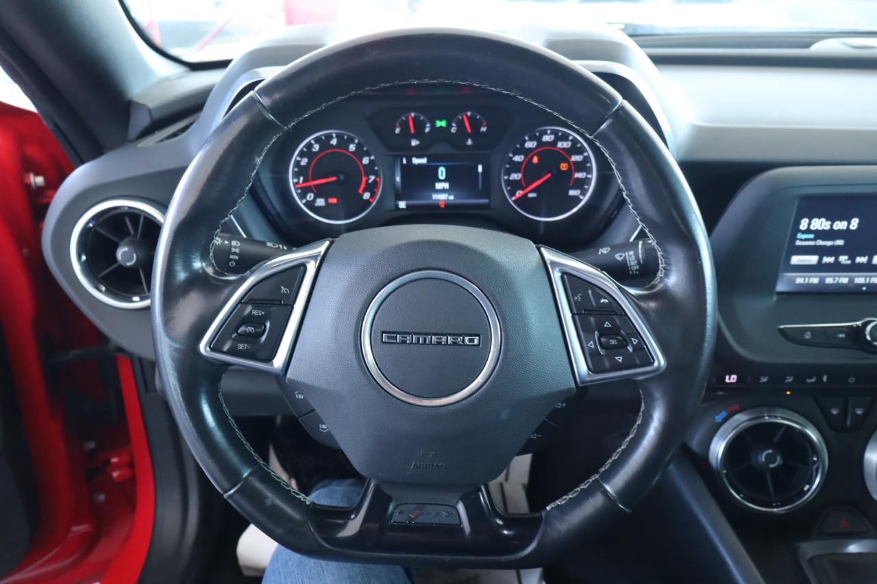 Chevrolet Camaro 2dr Cpe 1LT 2017